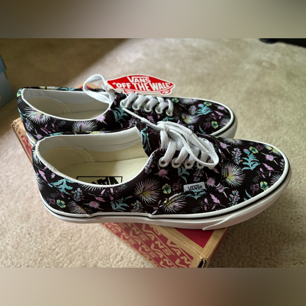 Unisex floral Vans
